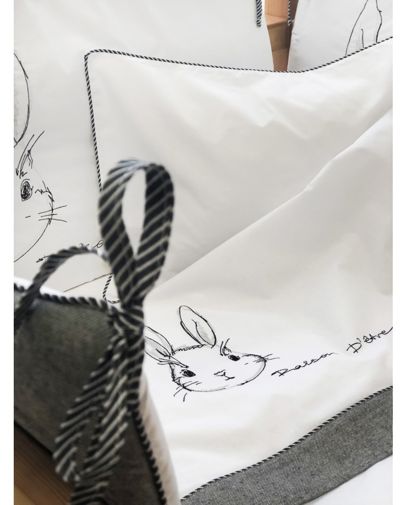 Κρεβατόγυρος "RABBIT DE NIRO" Raison D'être